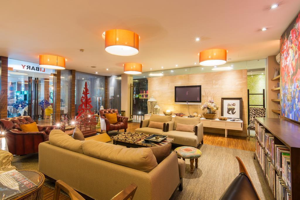 Baboona Beachfront Living Pattaya Exterior photo
