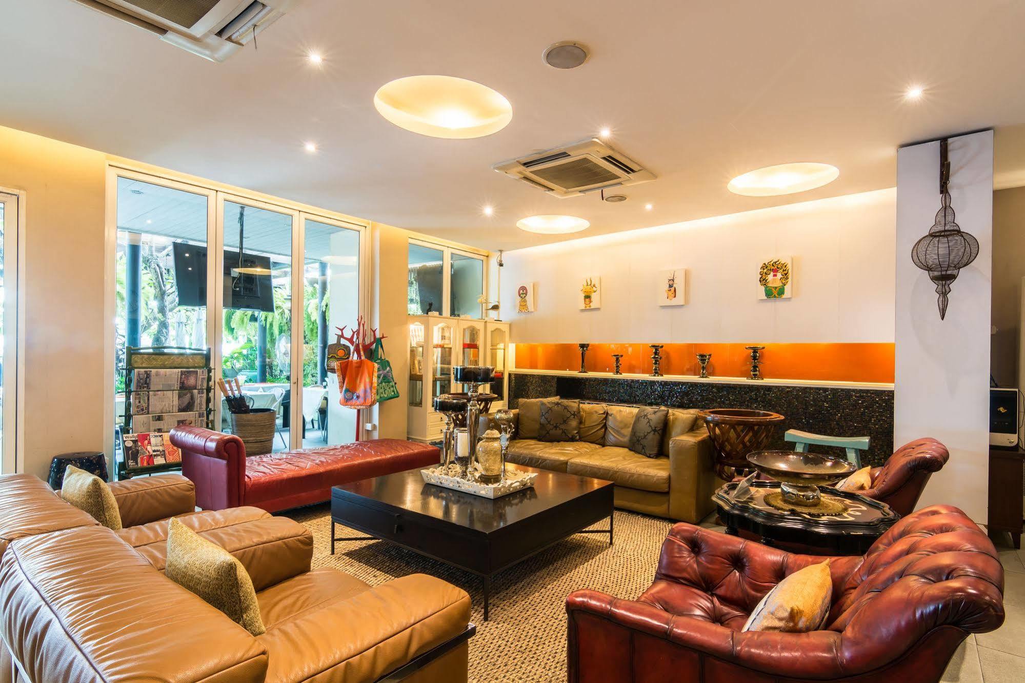 Baboona Beachfront Living Pattaya Exterior photo