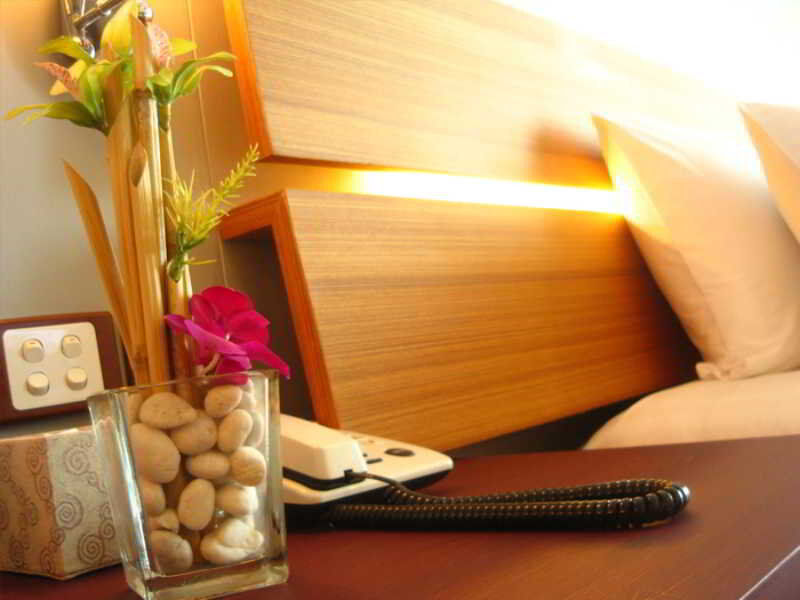 Baboona Beachfront Living Pattaya Exterior photo